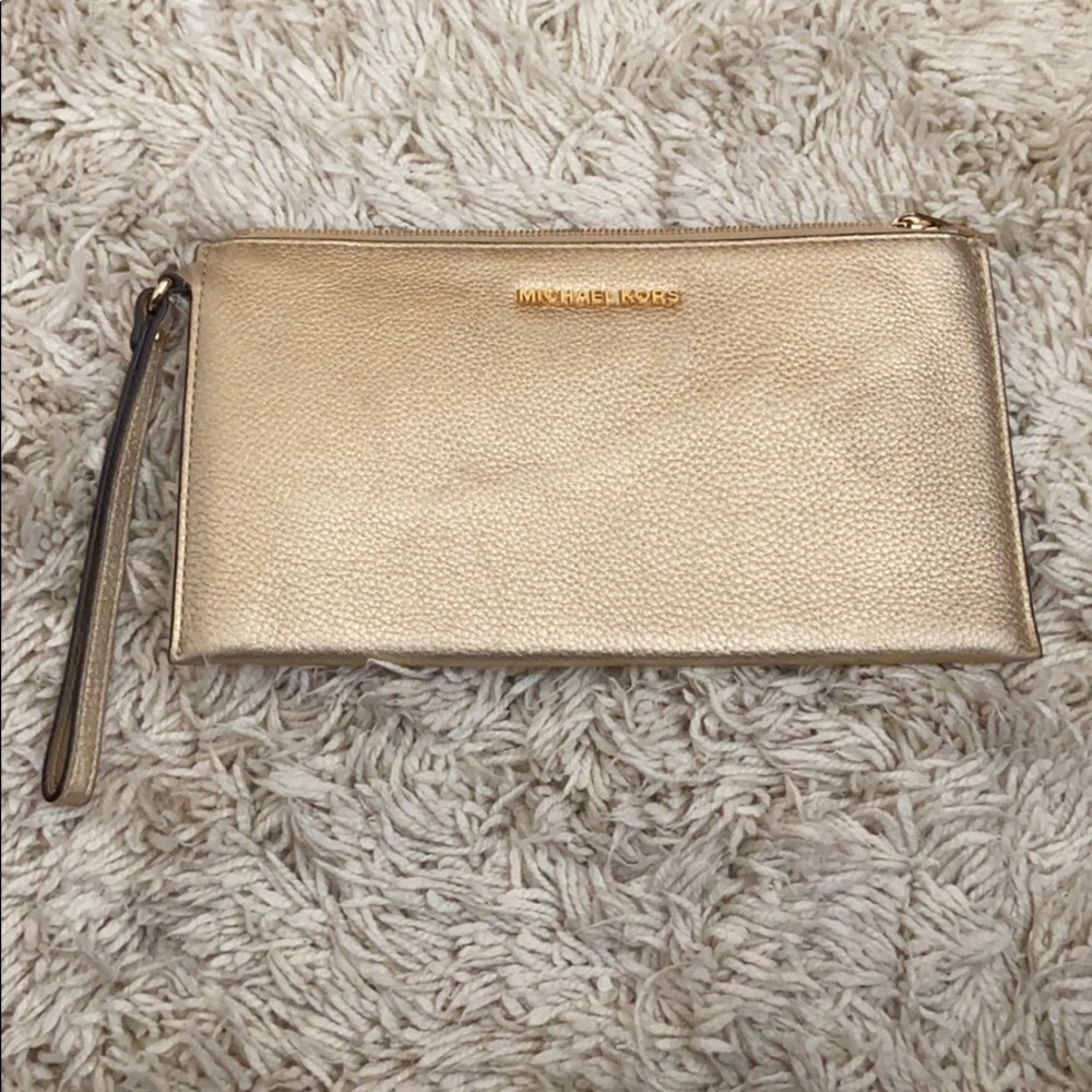 Michael KORS wristlet